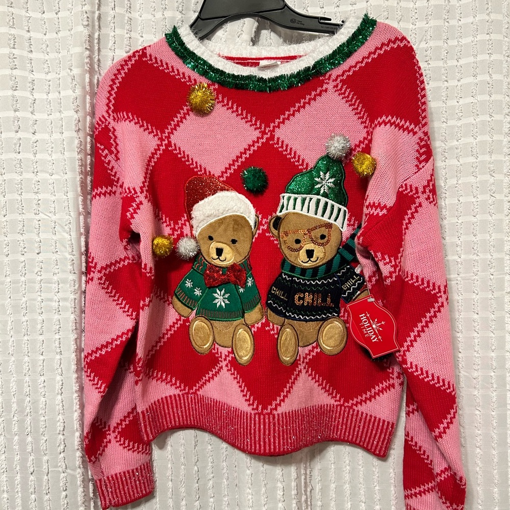 Holiday Time Women’s XS 0-2 Festive Bear Sweater - Red and‎ Pink